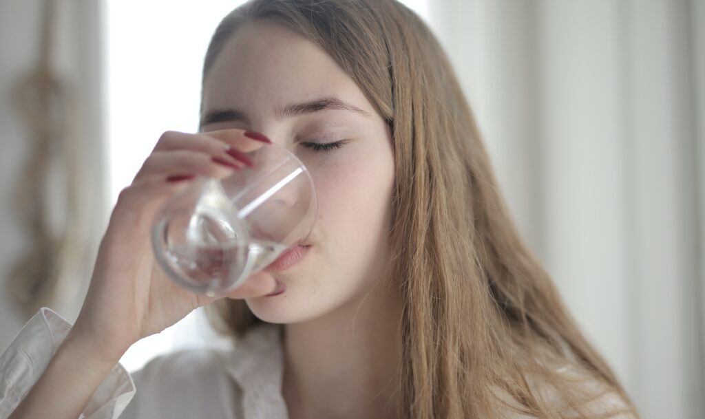 Clearer-skin-habits-drink-more-water
